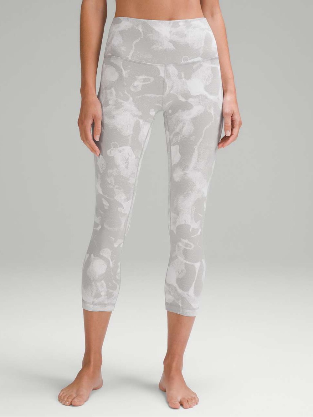 Lululemon Align High-Rise Crop 21"
Lucid Floral Jacquard Silver Drop White